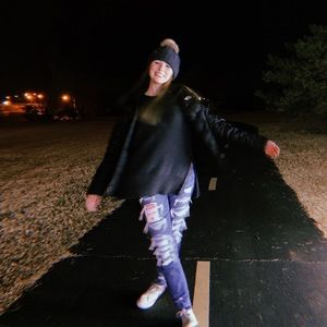 Meet your Posher, Anna